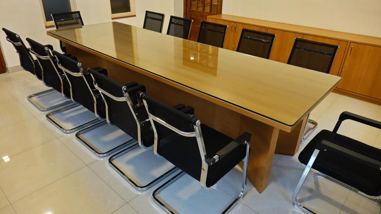Malayalee Club Hotel Chennai Bagian luar foto