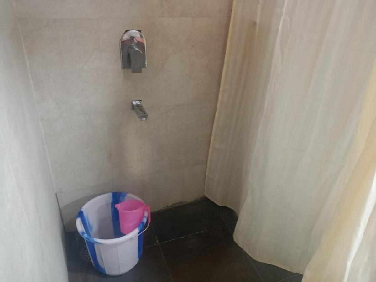 Malayalee Club Hotel Chennai Bagian luar foto